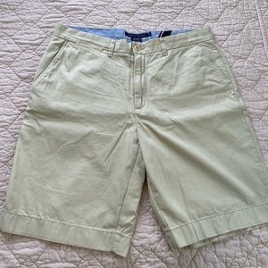 Tommy Hilfiger kaki colored shorts size 36